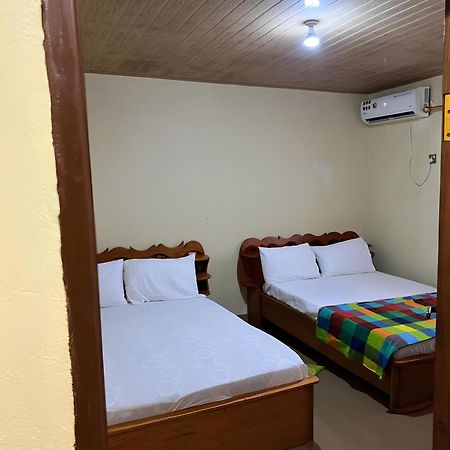 Yogi Home Stay Near Freetown Airport Экстерьер фото